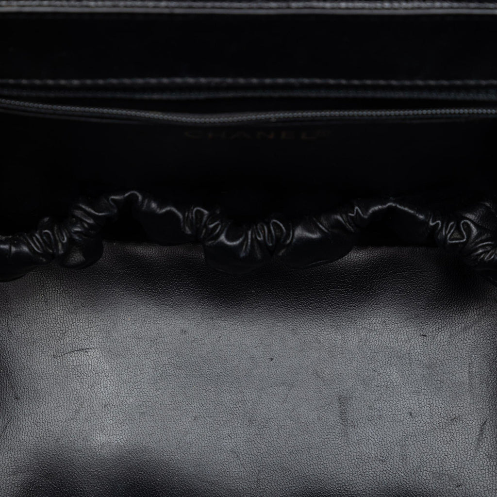 Chanel CC Caviar Turnlock Vanity Bag - Black