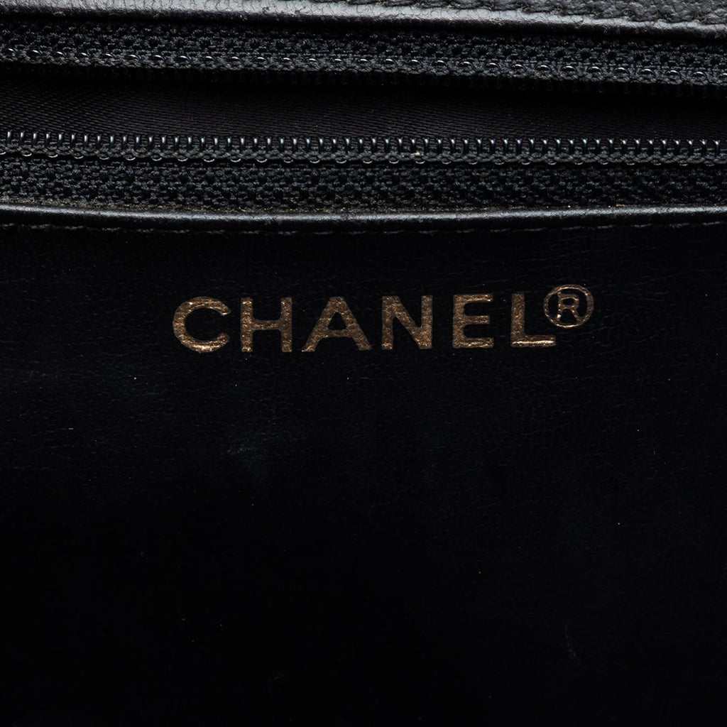 Chanel CC Caviar Turnlock Vanity Bag - Black