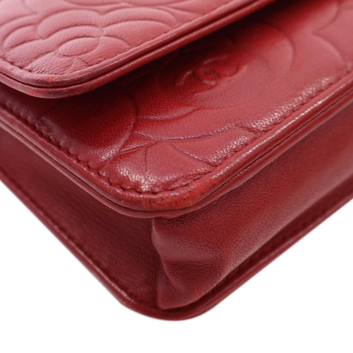 Chanel CC Embossed Lambskin Camellia Wallet on Chain - Red