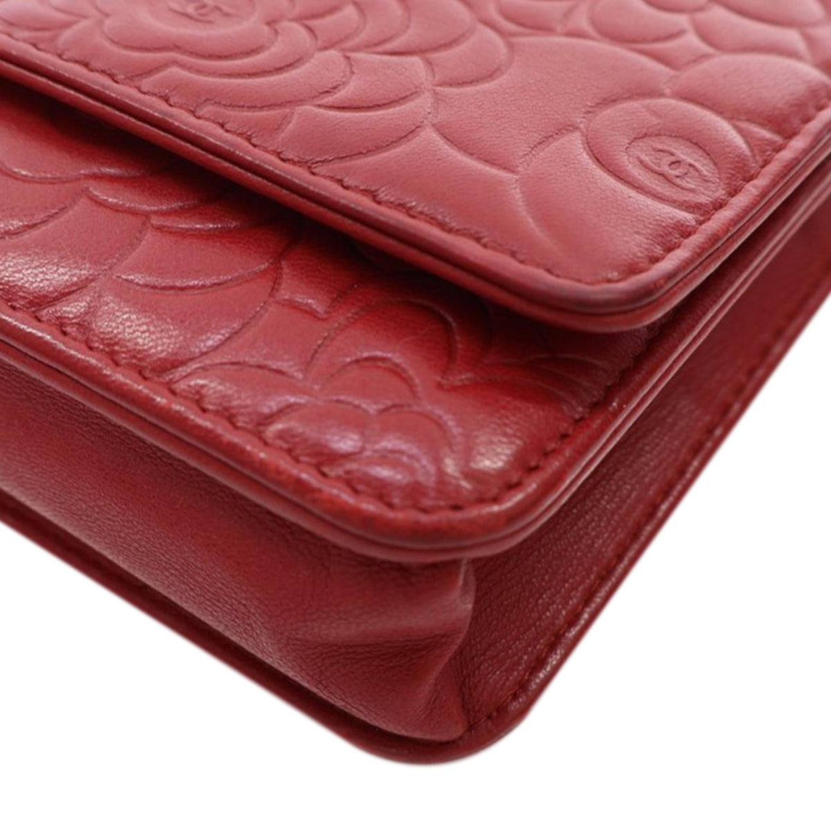 Chanel CC Embossed Lambskin Camellia Wallet on Chain - Red