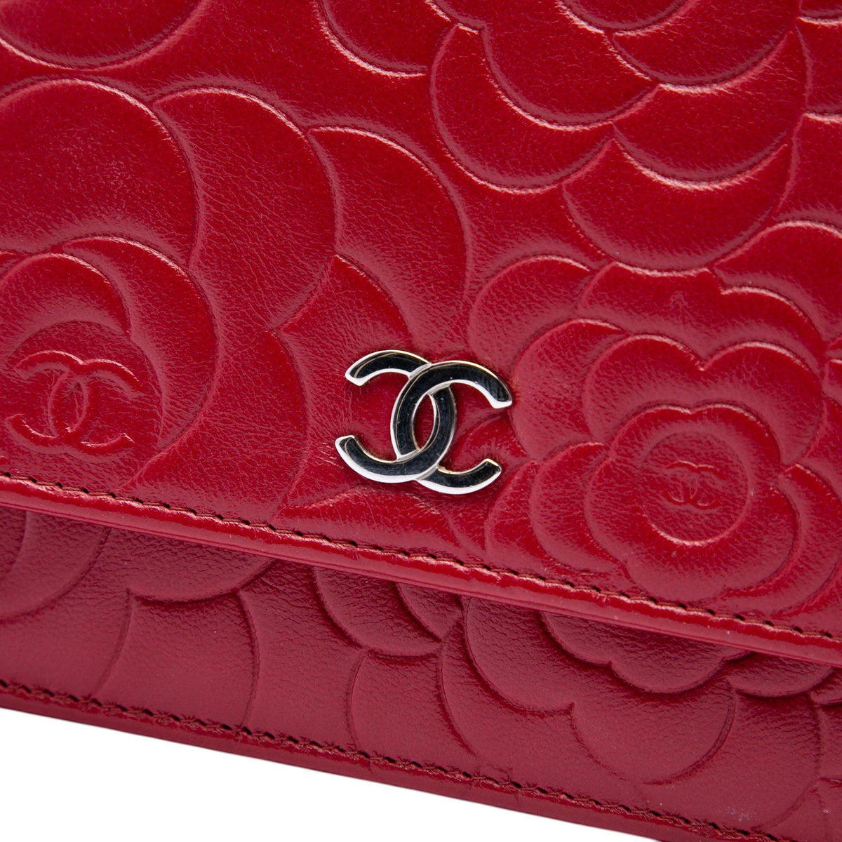 Chanel CC Embossed Lambskin Camellia Wallet on Chain - Red