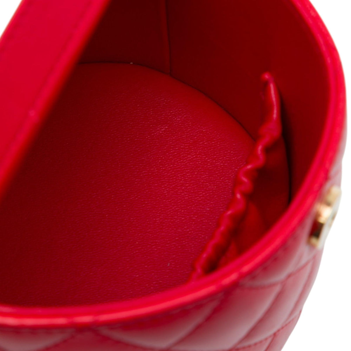 Chanel CC Quilted Lambskin Top Handle Round Vanity Case with Chain Satchel - Red