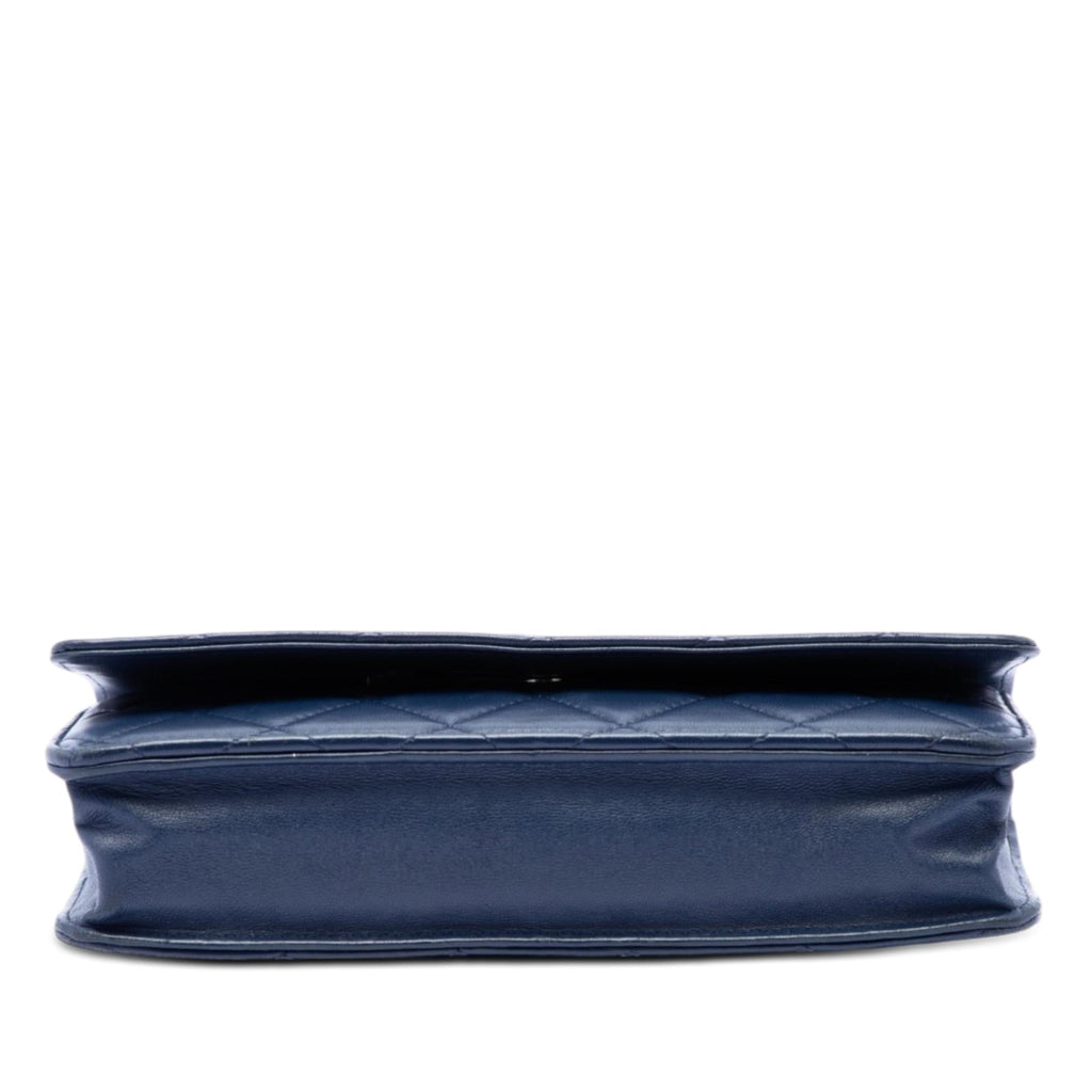 Chanel CC Quilted Lambskin Wallet on Chain - Blue