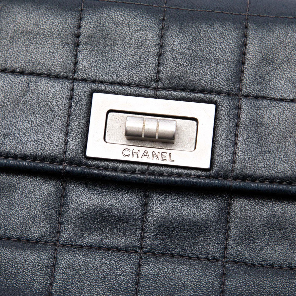 Chanel Choco Bar Lambskin Reissue 2.55 Flap Clutch - Black