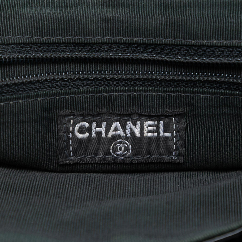 Chanel Chocolate Bar Patent Digital Flap Shoulder Bag - Black