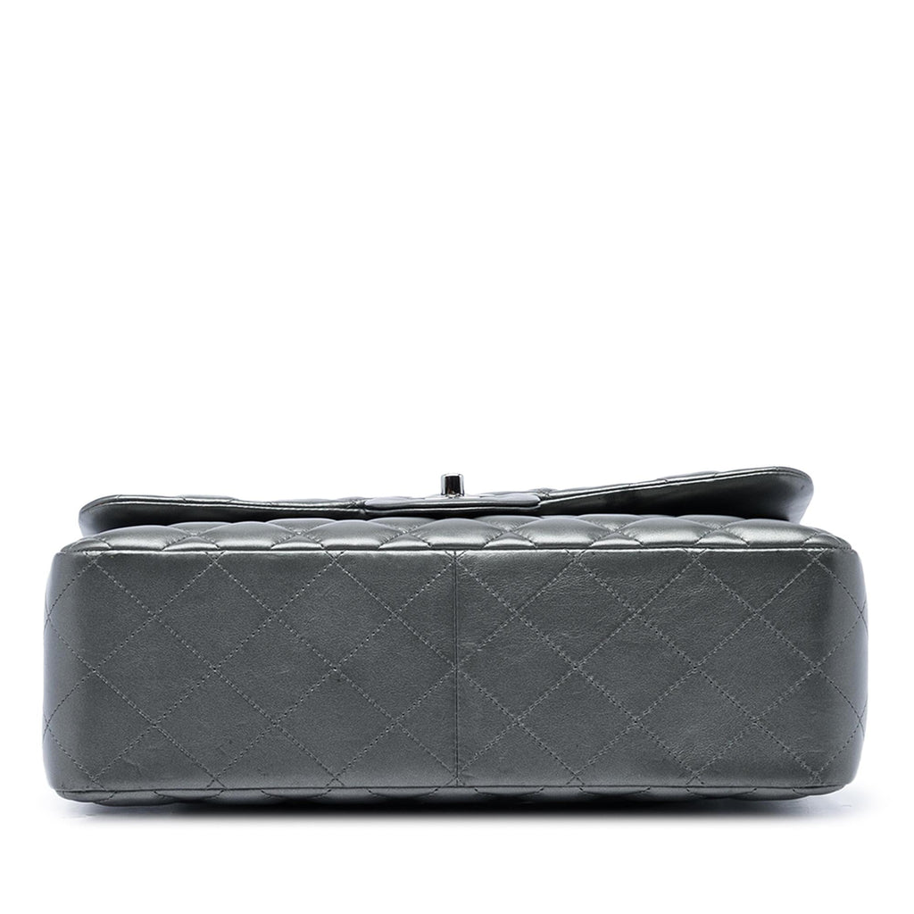 Chanel Jumbo Classic Metallic Lambskin Double Flap Shoulder Bag - Grey