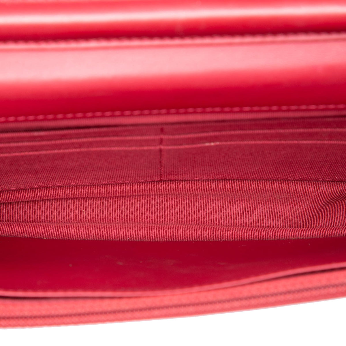 Chanel Paris Dallas CC Quilted Patent Goatskin Wallet on Chain - Red
