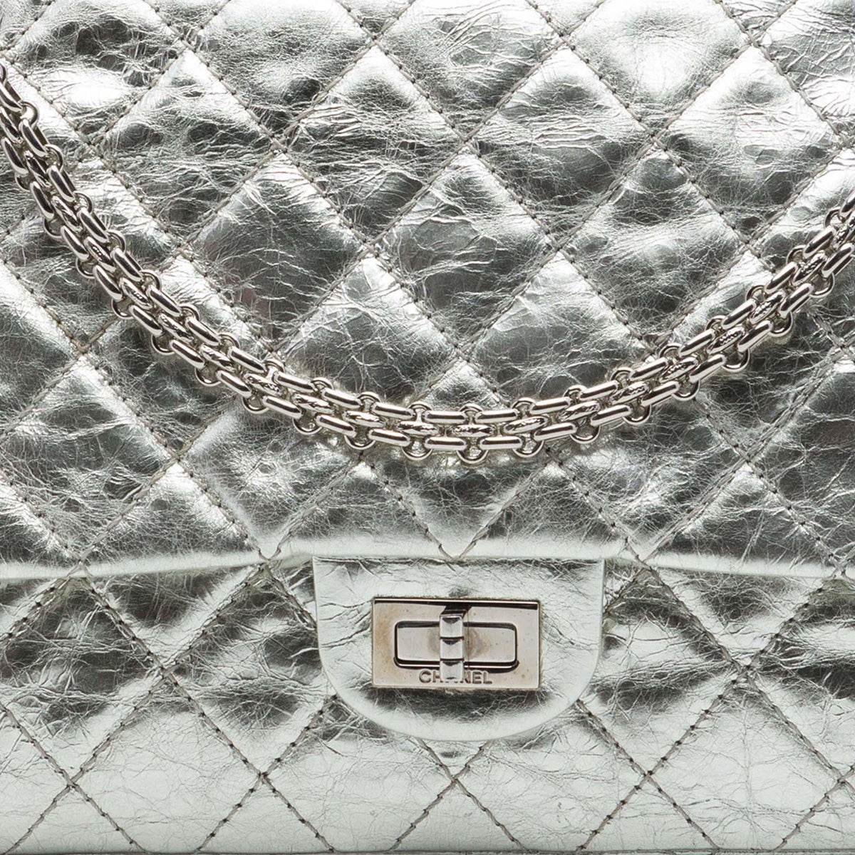 Chanel Quilted Metallic Aged Calfskin Reissue 2.55 Double Flap 226 Shoulder Bag - Silver