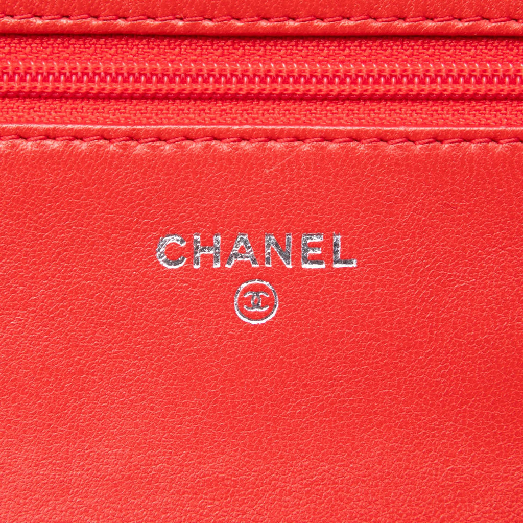 Chanel Stitched CC Quilted Lambskin Wallet on Chain - Red