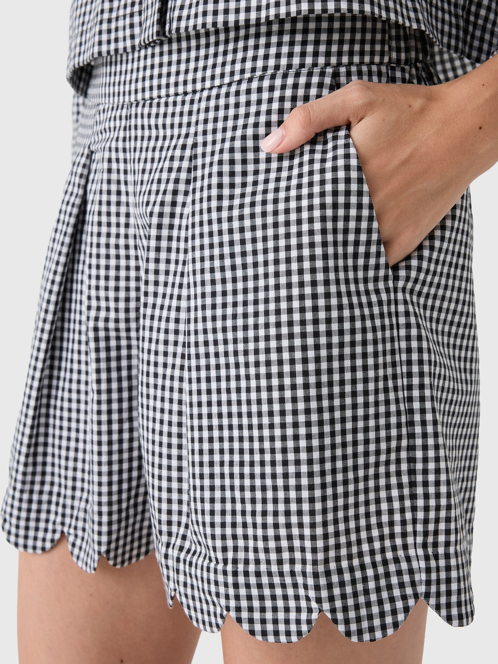 Masons Daughter Women's Ella Scalloped Short
