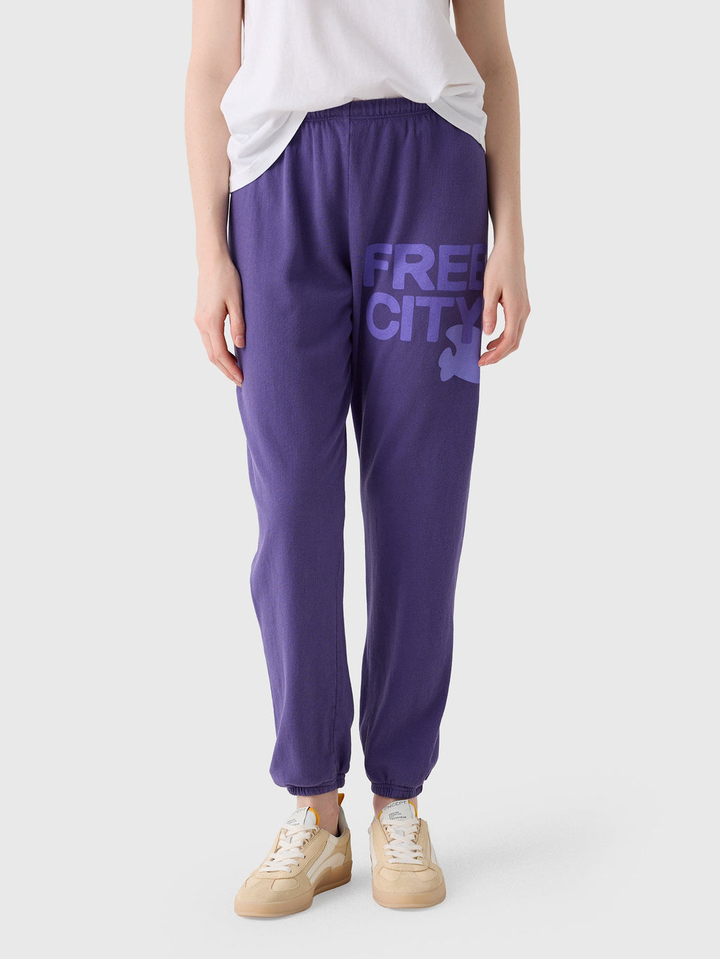 FREE CITY Women's Large Logo Sweatpant