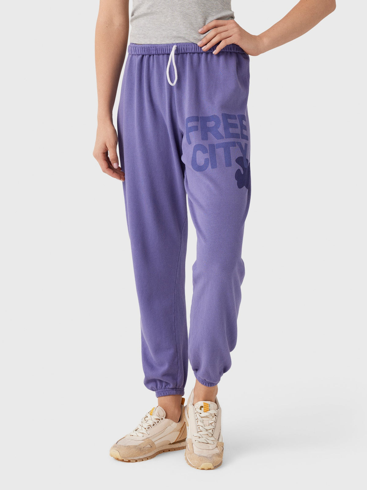 FREE CITY Women's Large Logo Sweatpant