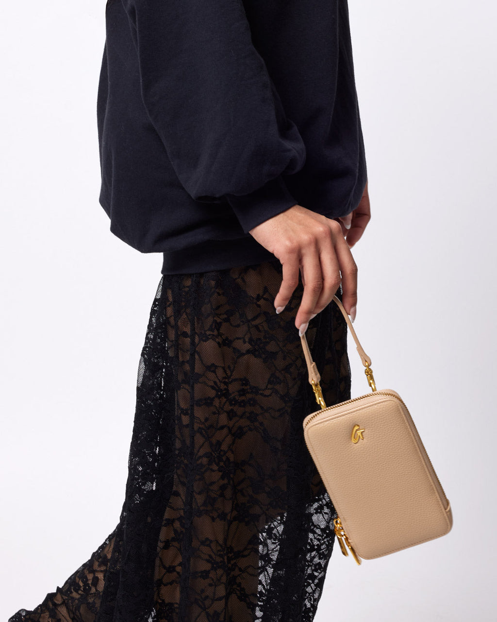 PEBBLE PHONE CROSSBODY - NUDE