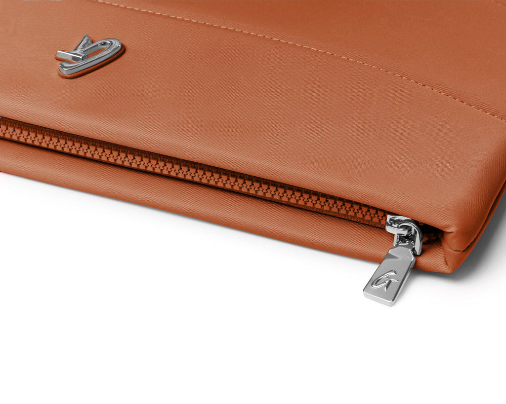 NYLON LAPTOP SLEEVE - BROWN