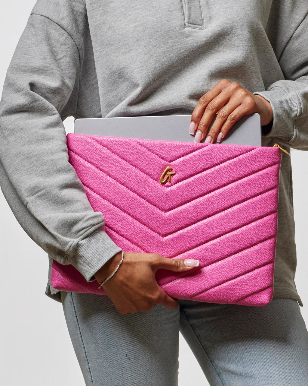 PEBBLE LAPTOP SLEEVE - HOT PINK