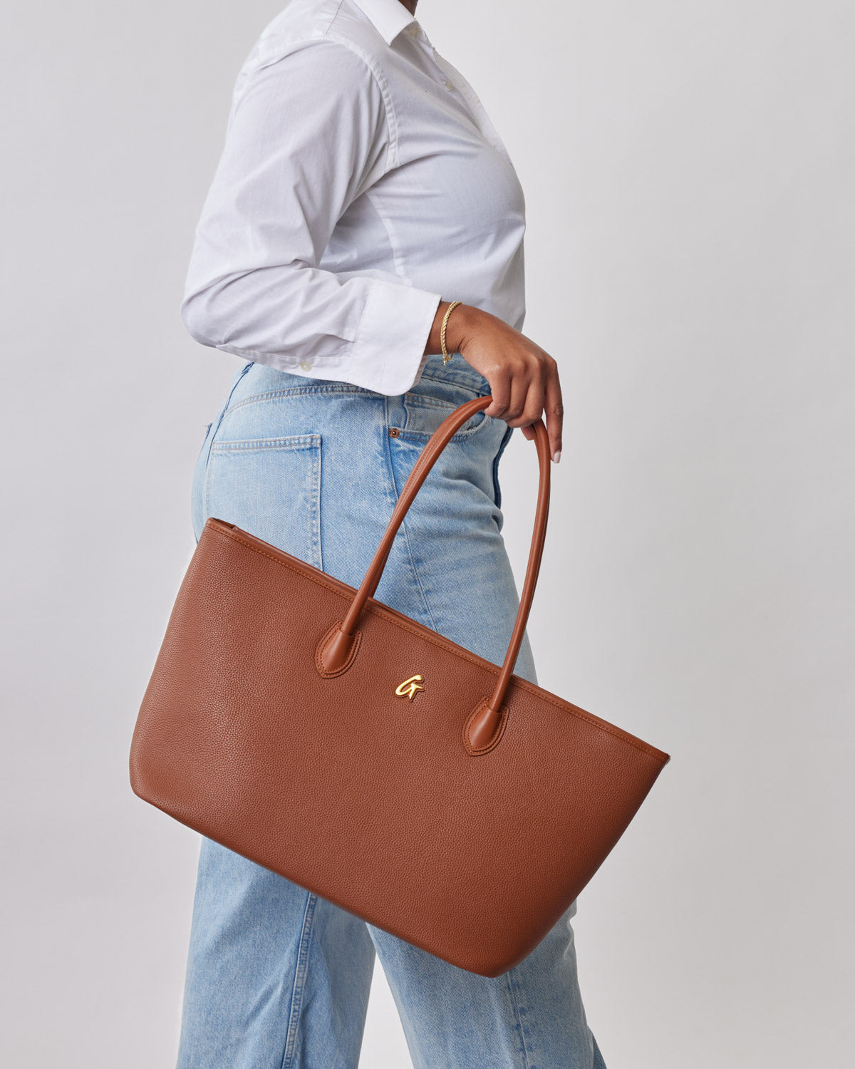 PEBBLE TOTE BAG - BROWN