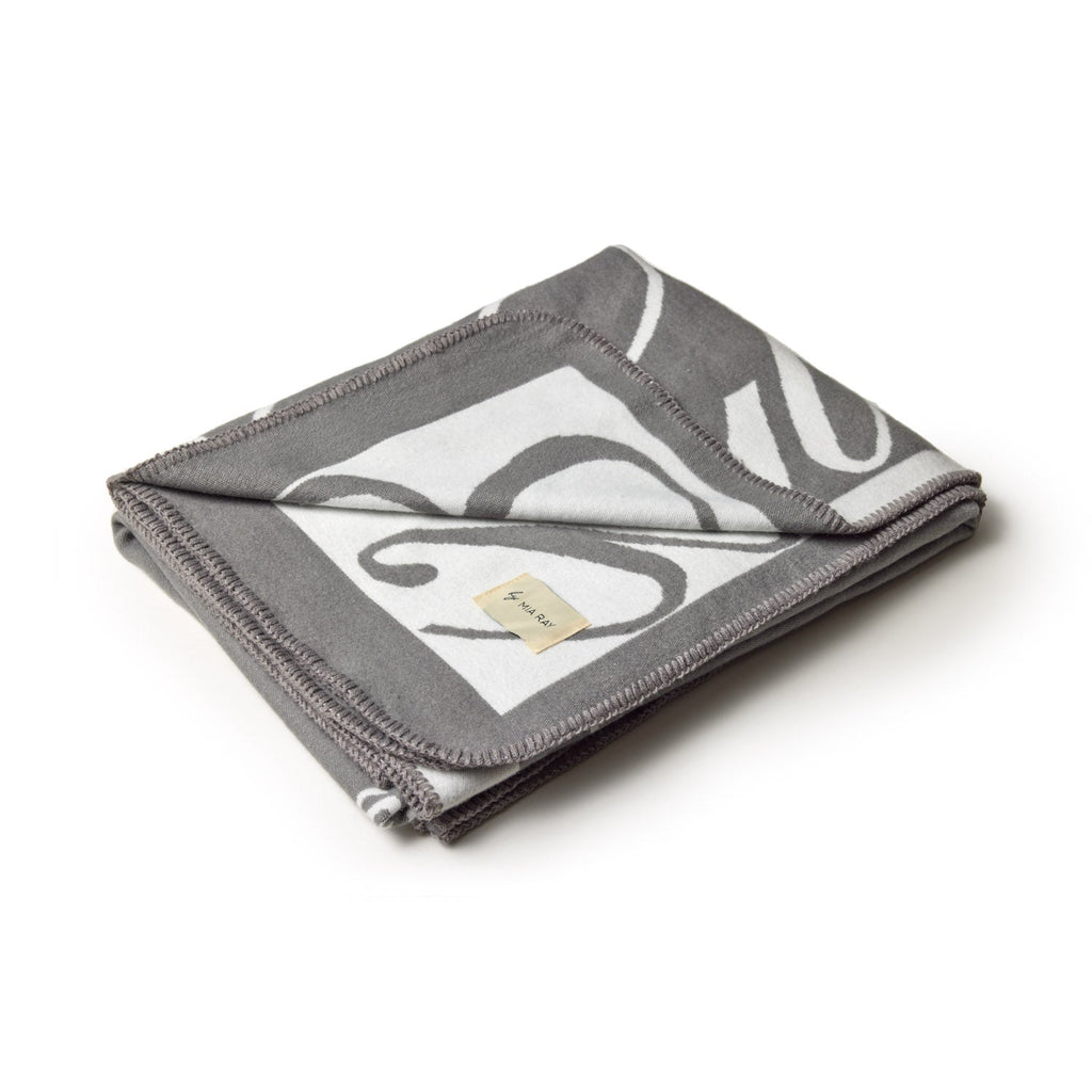 SIGNATURE LUXE THROW BLANKET - GRAY
