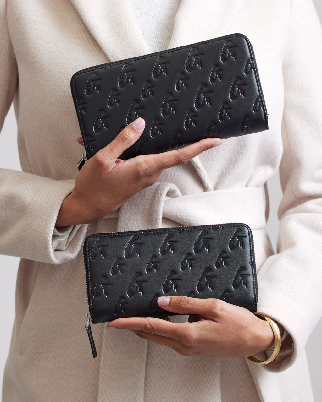 STANDARD MONOGRAM WALLET - BLACK