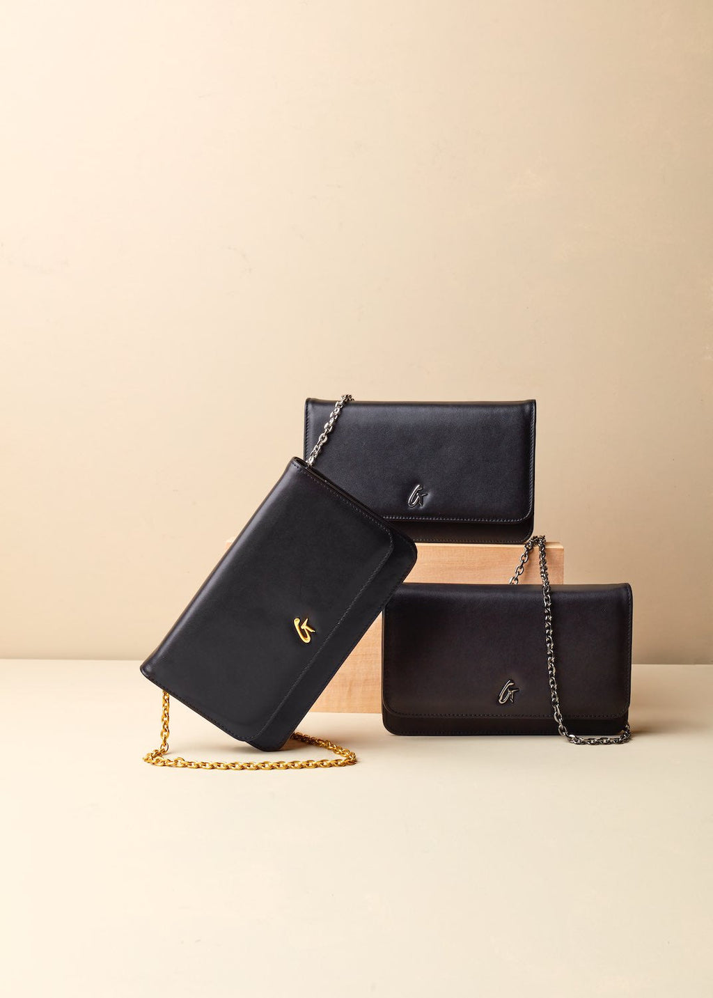 STANDARD SILVER WOC - BLACK
