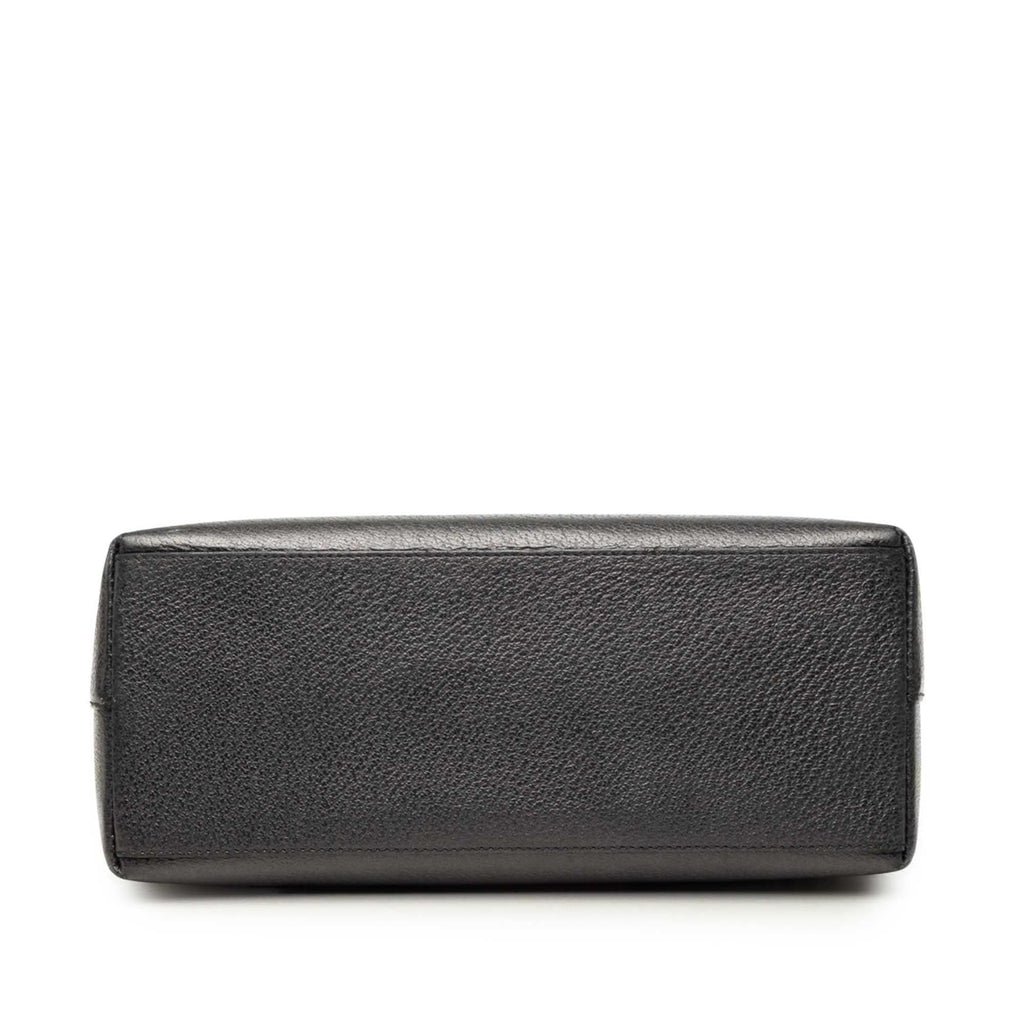 Gucci Calfskin Bamboo Flap Top Handle Bag - Grey