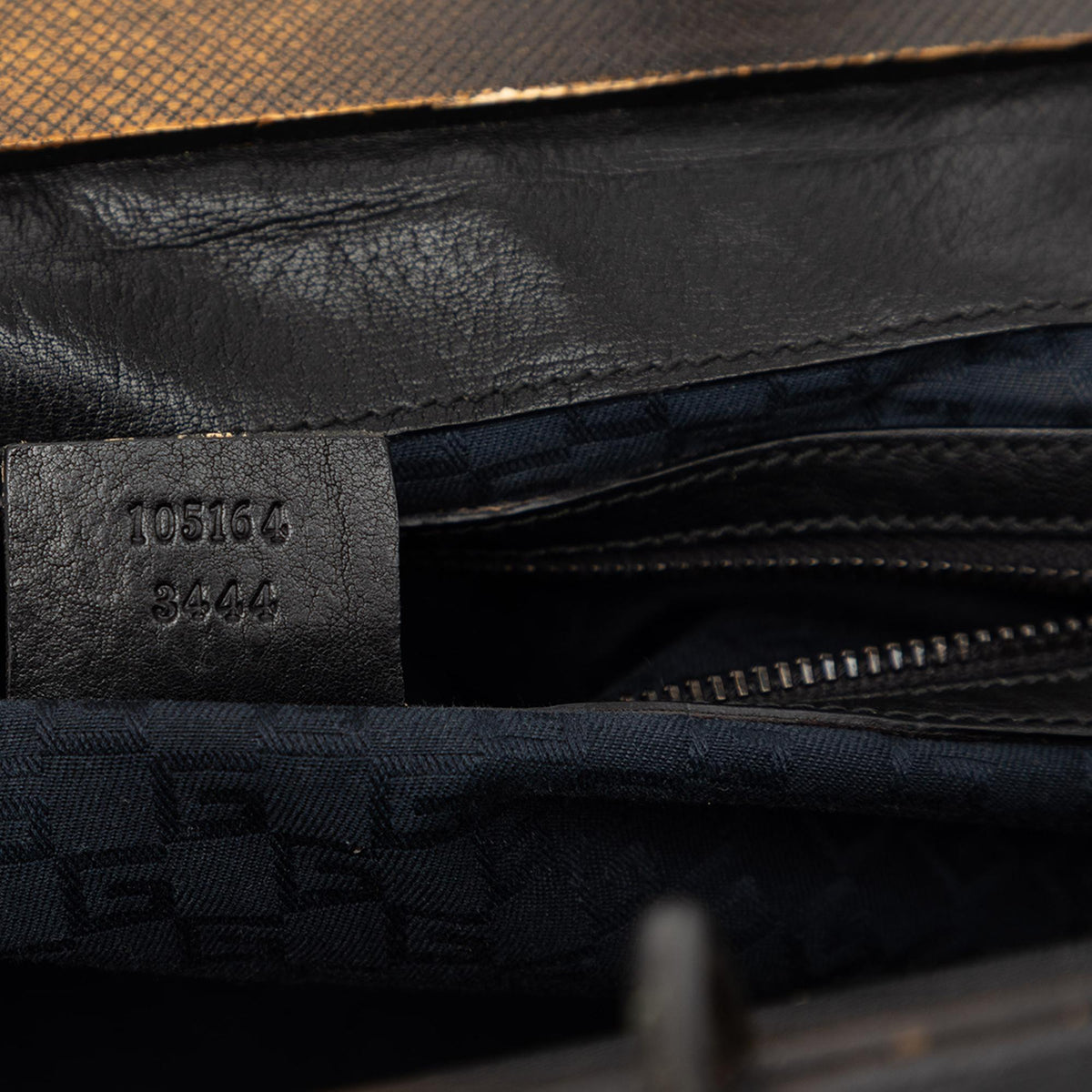 Gucci Calfskin Wood Frame Handbag Satchel - Black