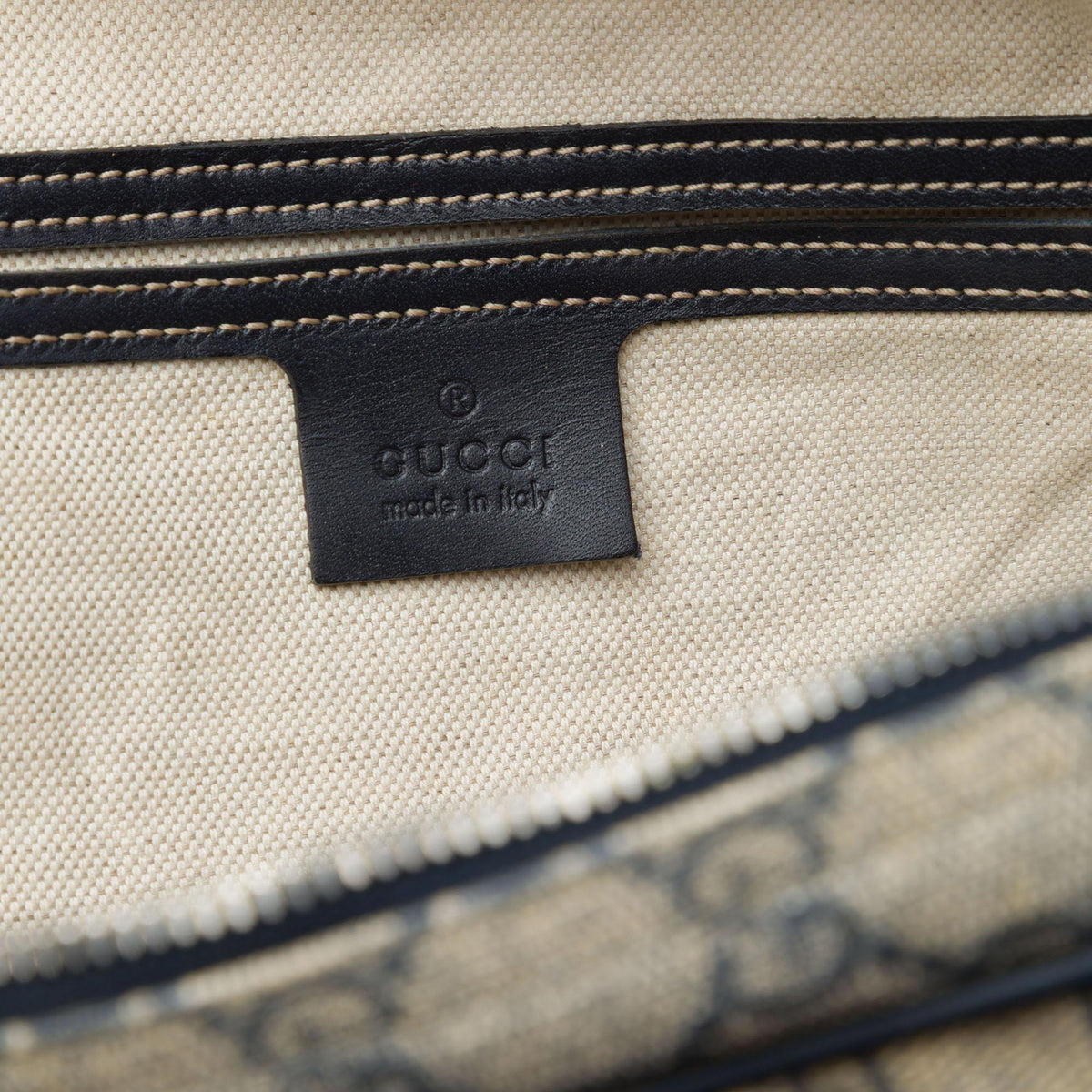 Gucci GG Supreme Business Bag - Beige