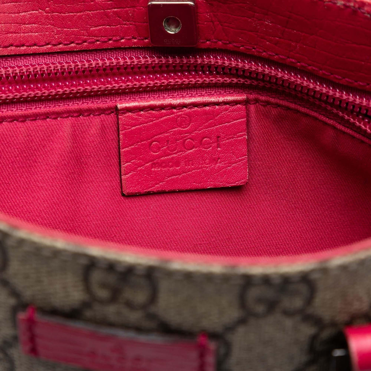 Gucci GG Supreme Tote Bag - Beige