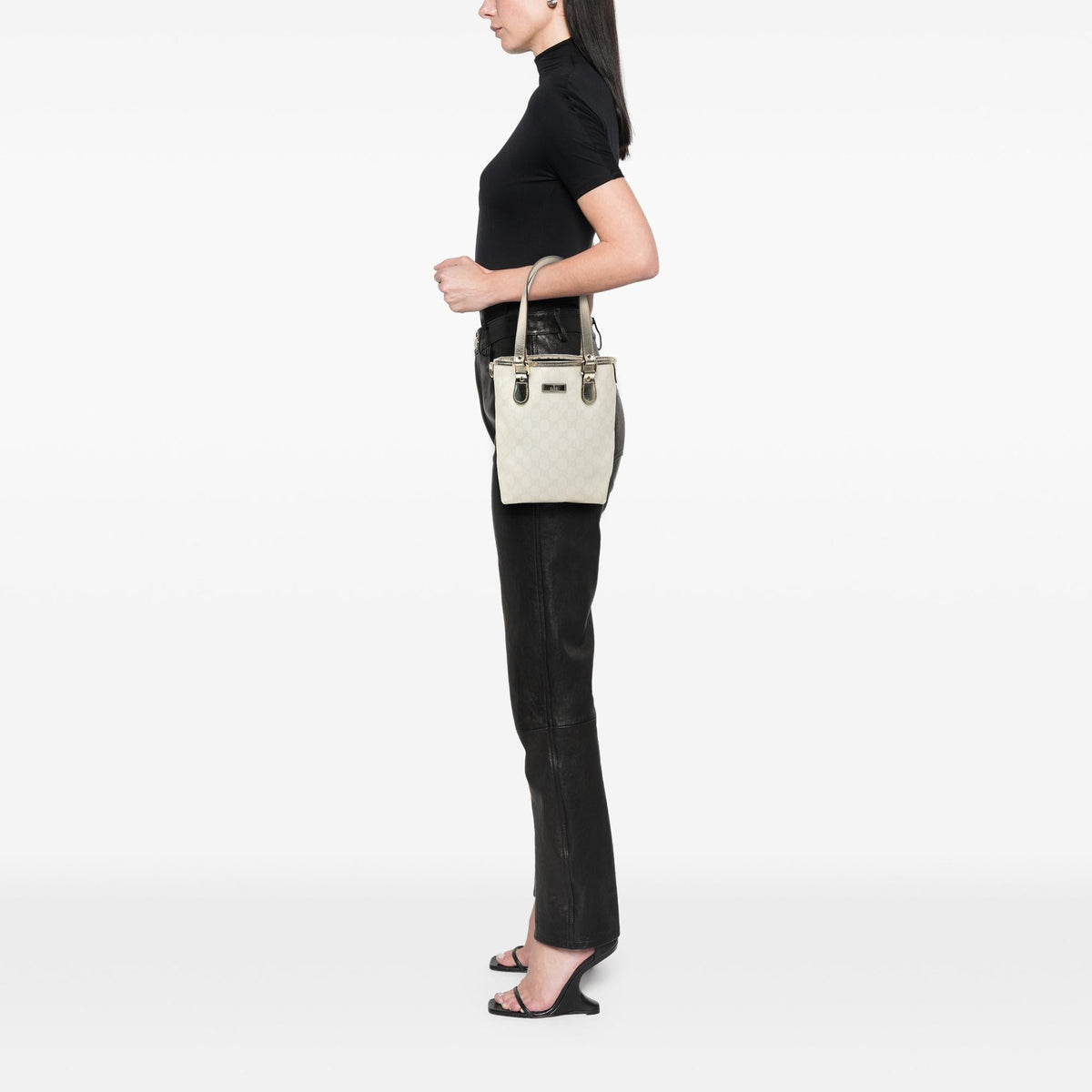 Gucci GG Supreme Tote Bag - White