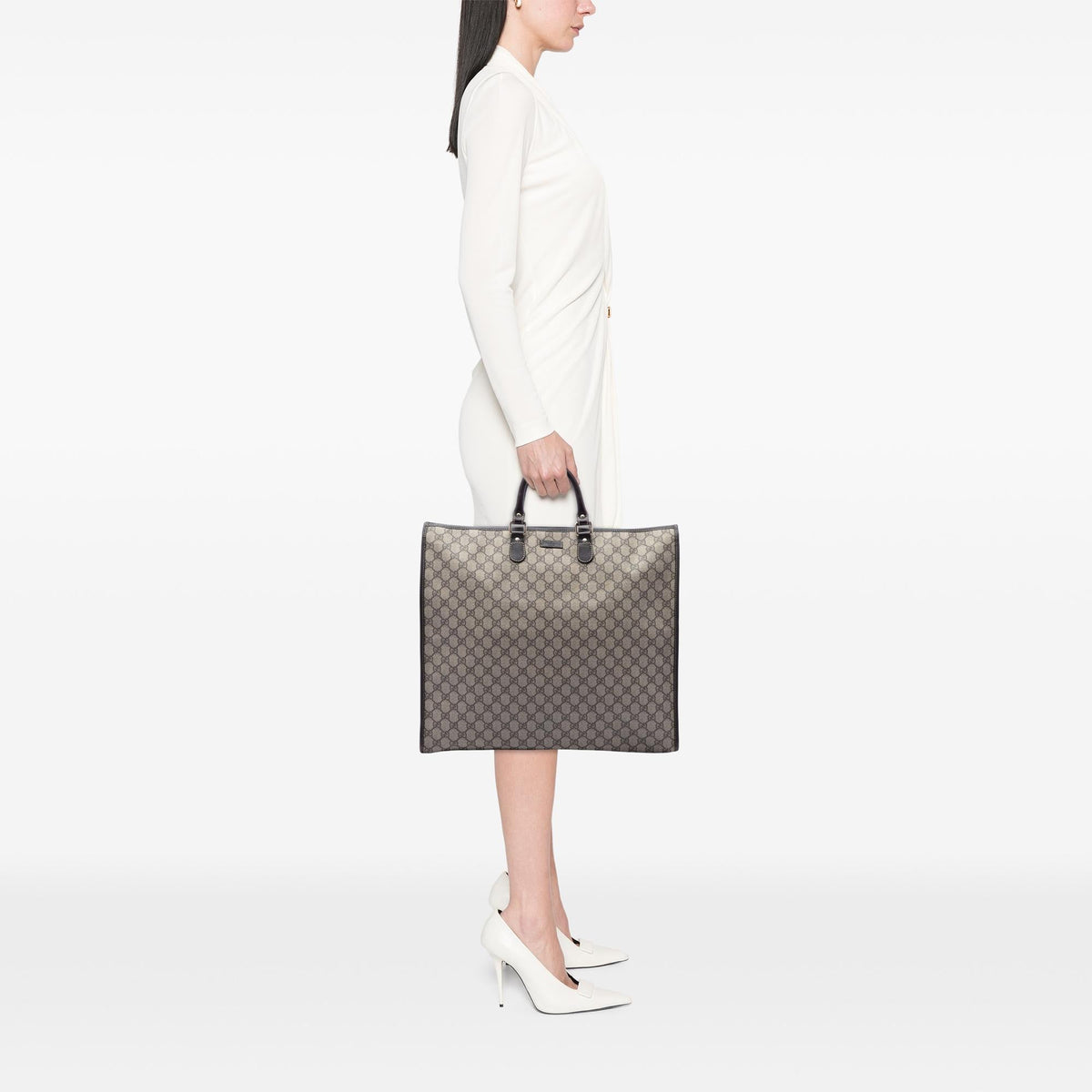 Gucci GG Supreme Tote Bag - Beige