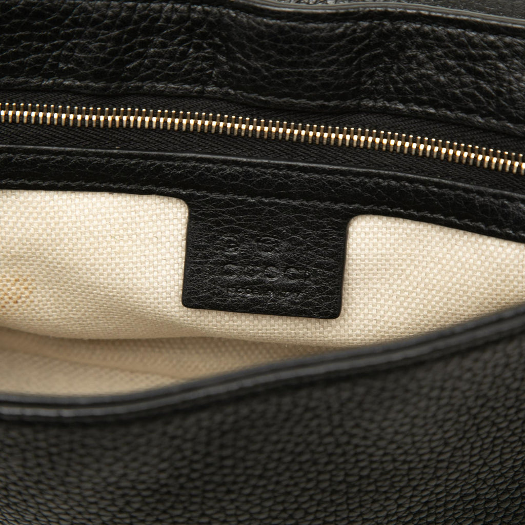 Gucci Medium Calfskin Soho Chain Flap Crossbody Bag - Black