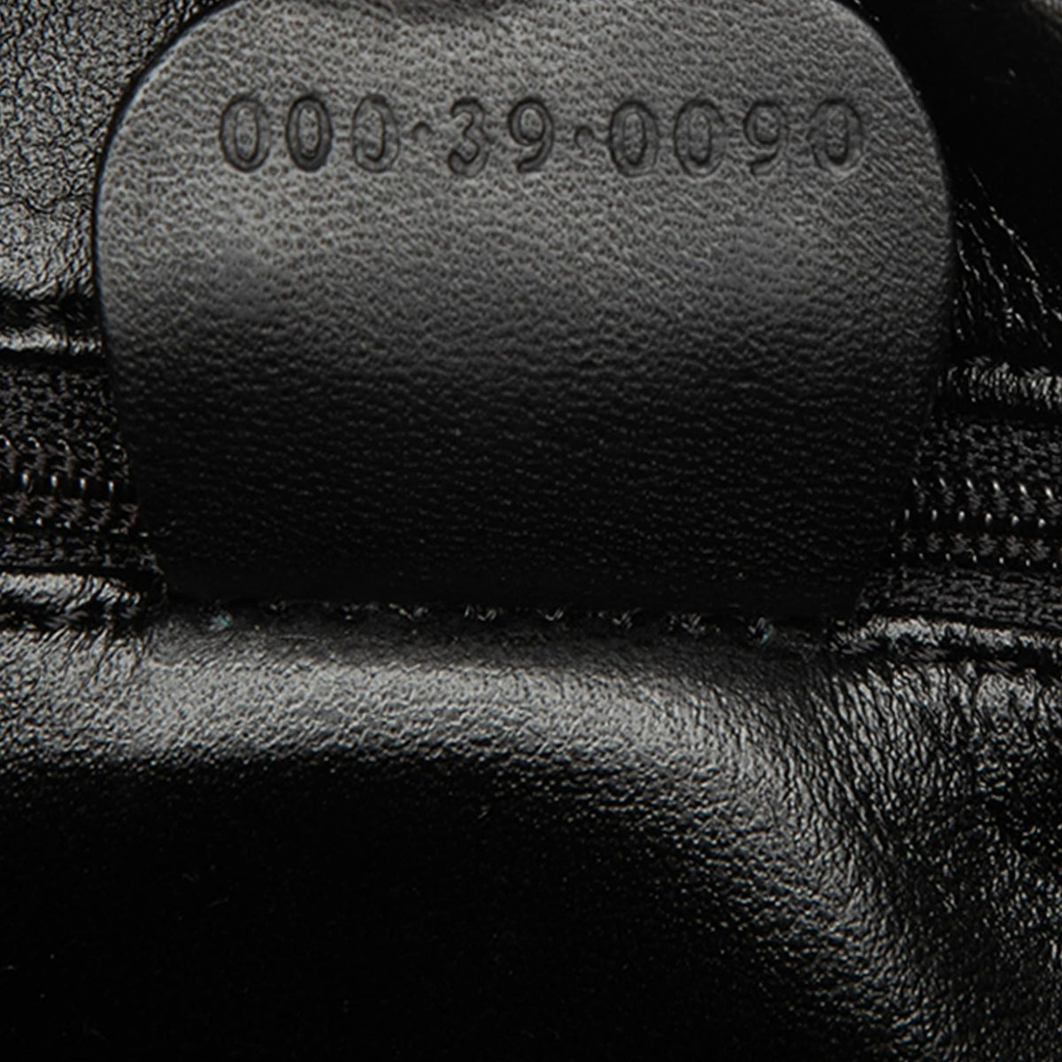 Gucci Micro GG Supreme Handbag Satchel - Black