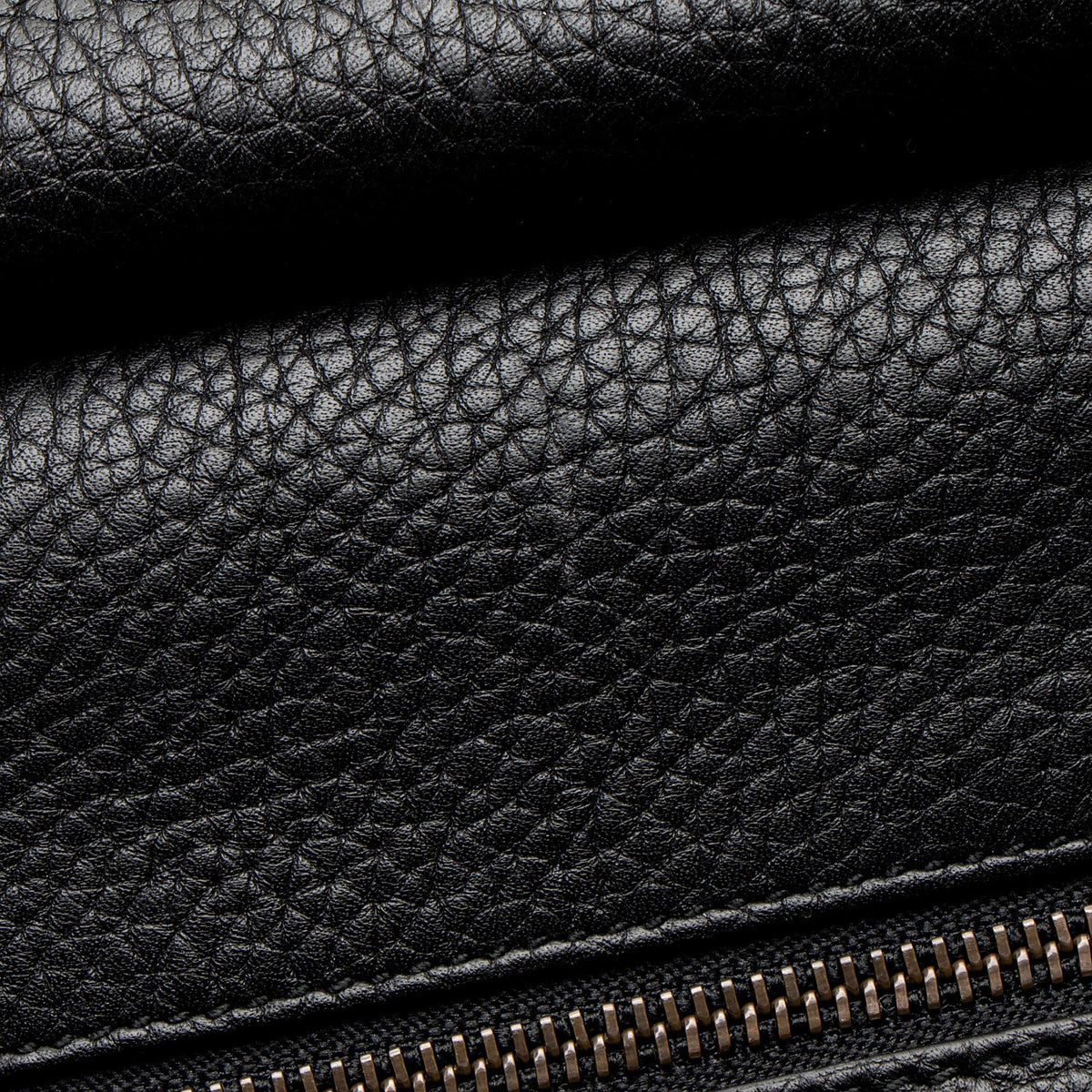 Gucci Pebbled Leather GG Marmont Top Handle Satchel - Black