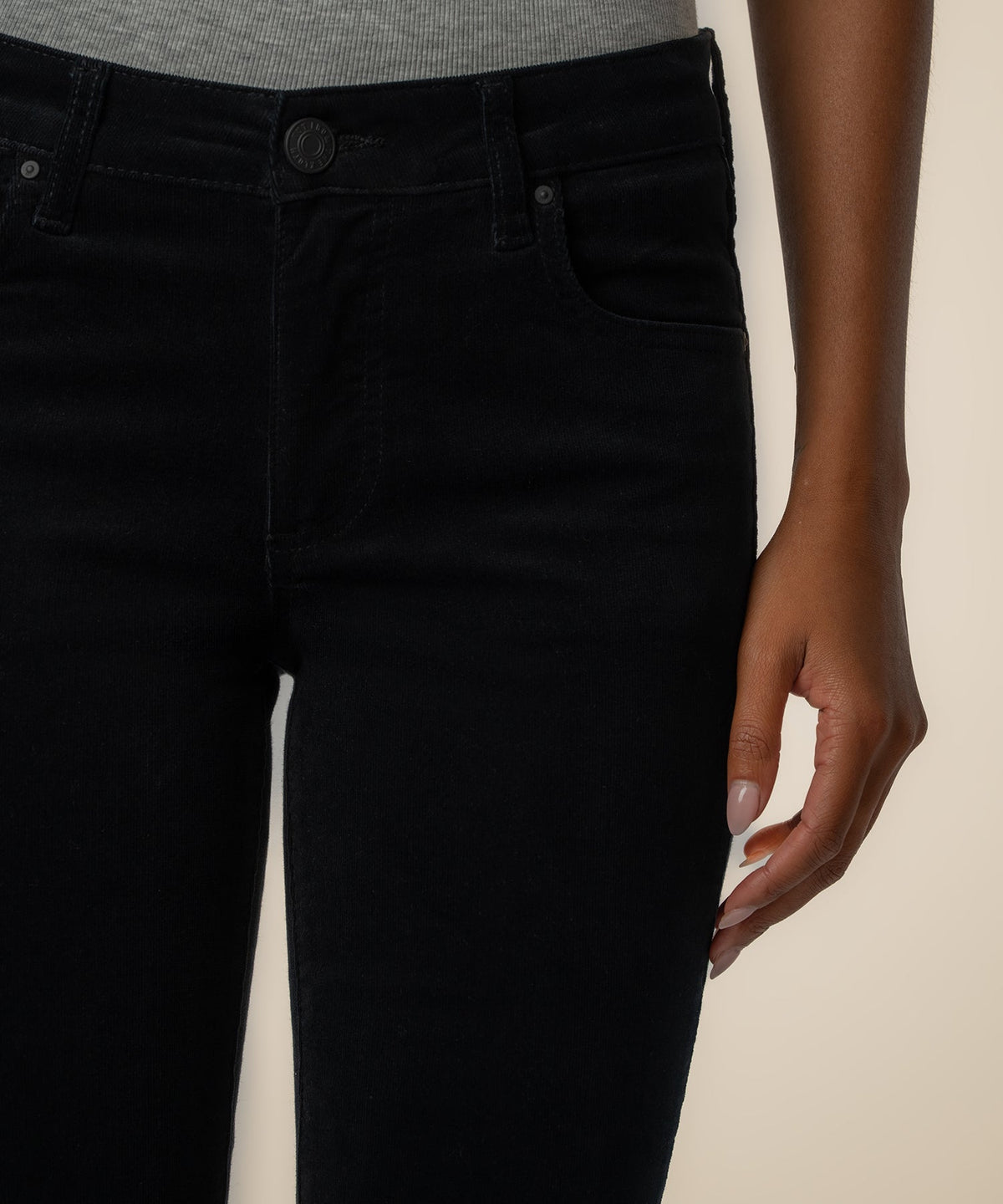 Natalie Corduroy Bootcut in Black