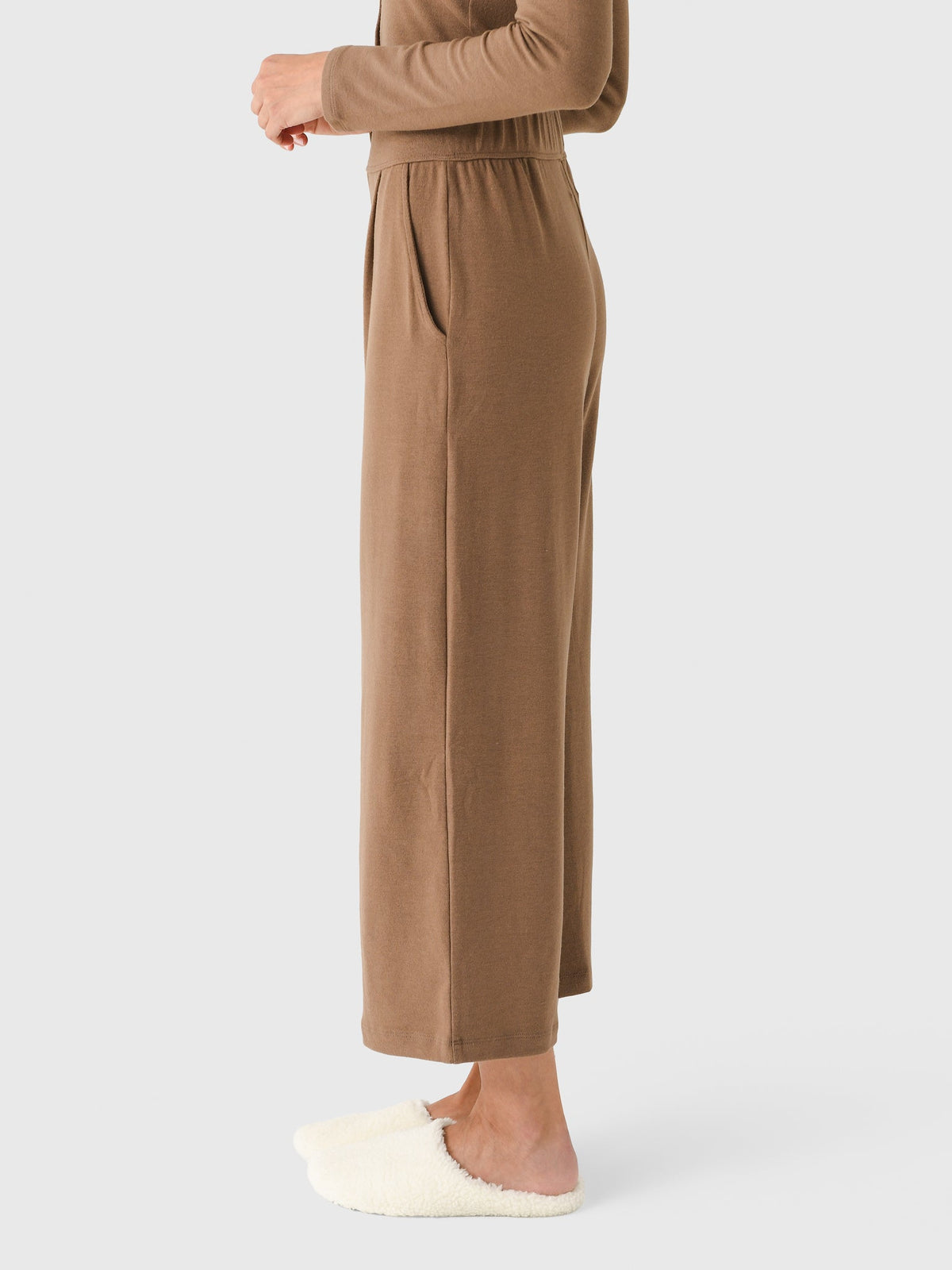 Leset Women's Lauren Crop Pleated Pocket Pant