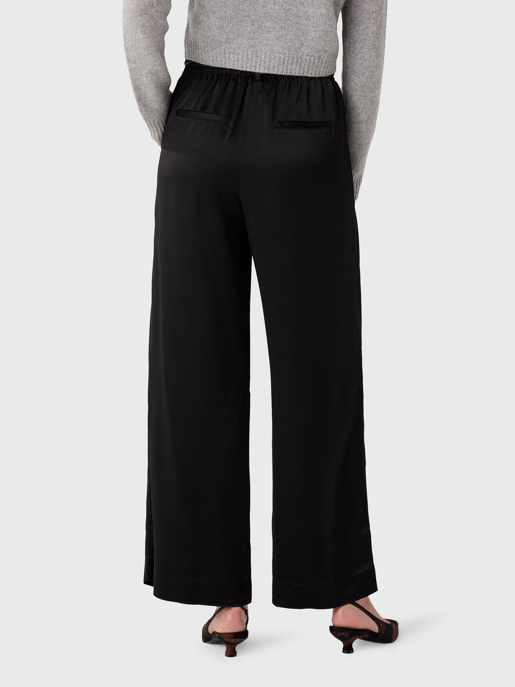 Leset Women's Barb Pleated Trouser