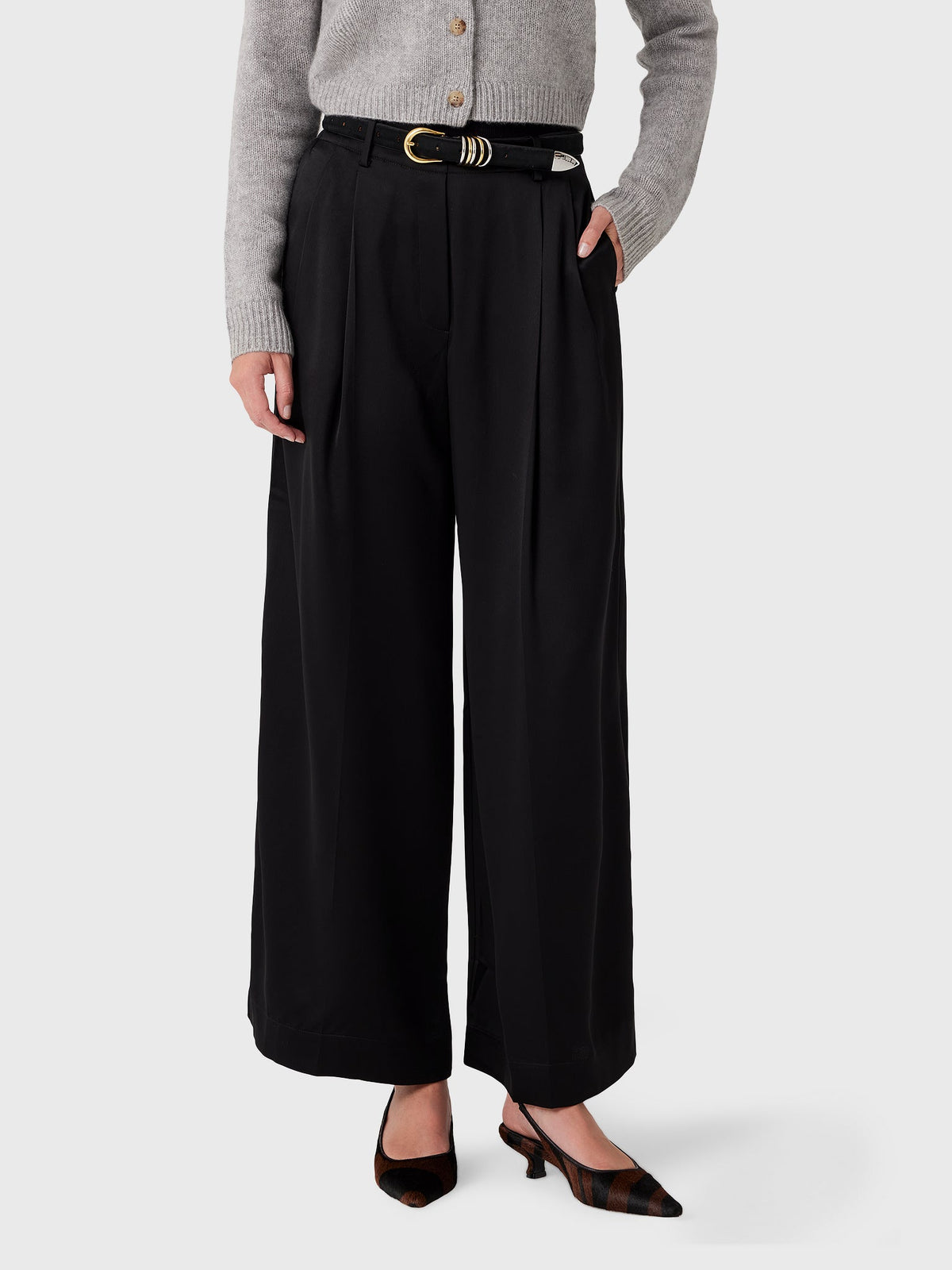 Leset Women's Barb Pleated Trouser
