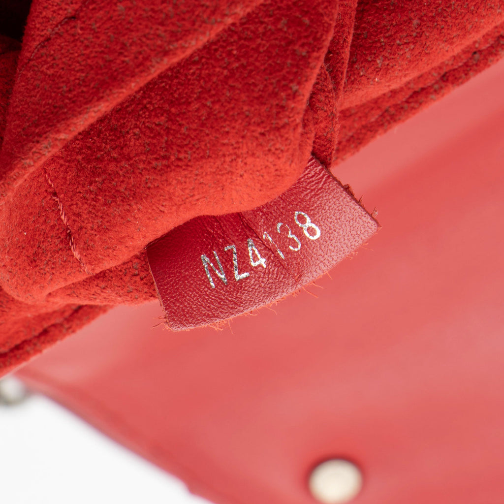 Louis Vuitton Calfskin New Wave Chain MM Shoulder Bag - Red