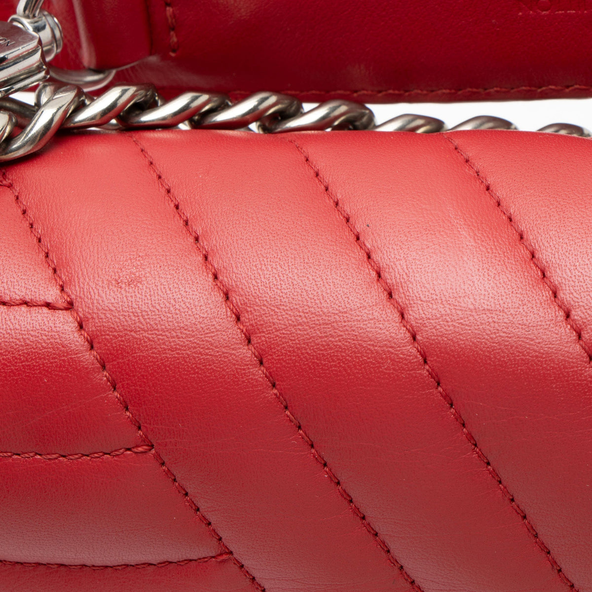 Louis Vuitton Calfskin New Wave Chain MM Shoulder Bag - Red