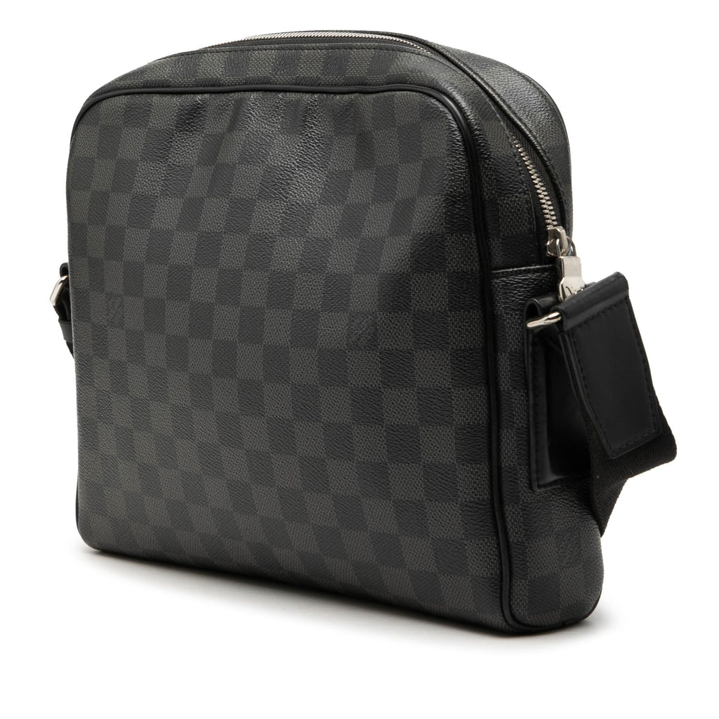 Louis Vuitton Damier Graphite Dayton Reporter MM Crossbody Bag - Black