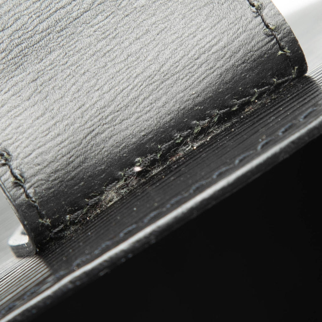 Louis Vuitton Epi Cluny Shoulder Bag - Black