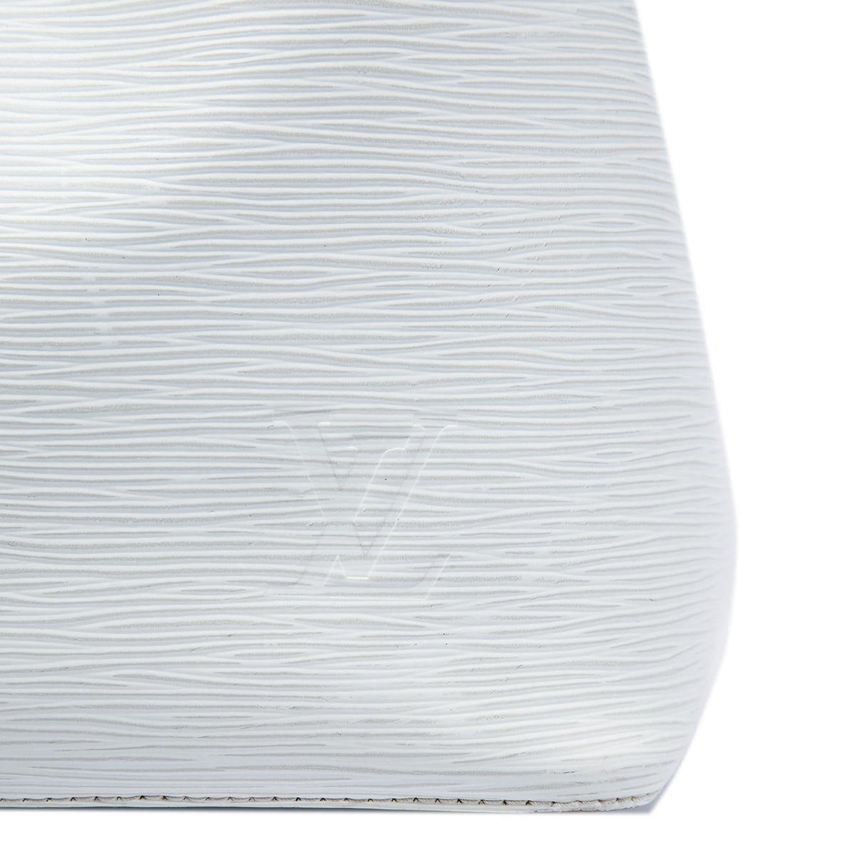 Louis Vuitton Epi NeoNoe MM Shoulder Bag - White