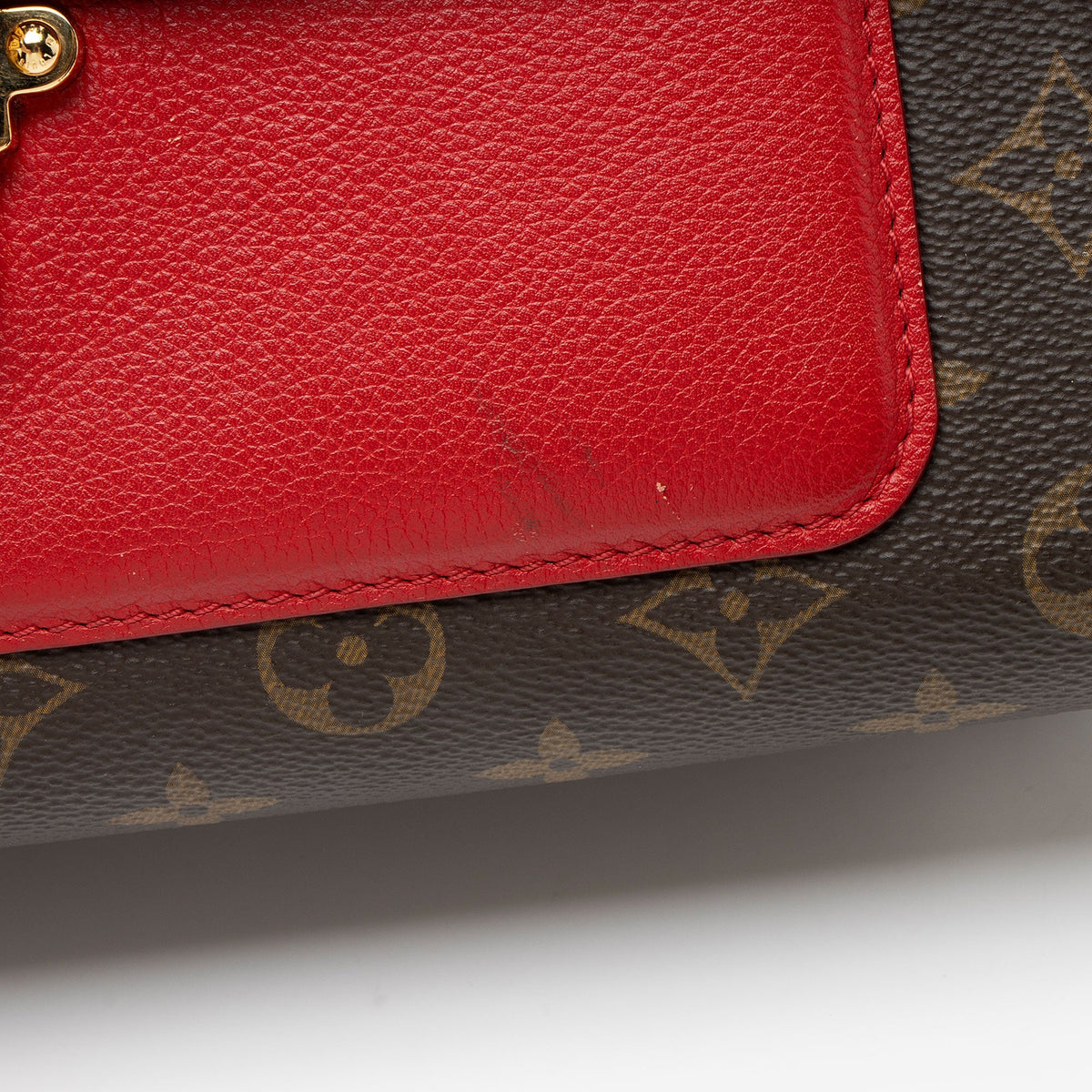 Louis Vuitton Monogram Canvas Victoire Chain Bag - Brown/Red