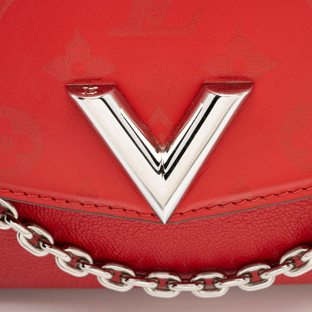 Louis Vuitton Monogram Cuir Very Messenger - Red