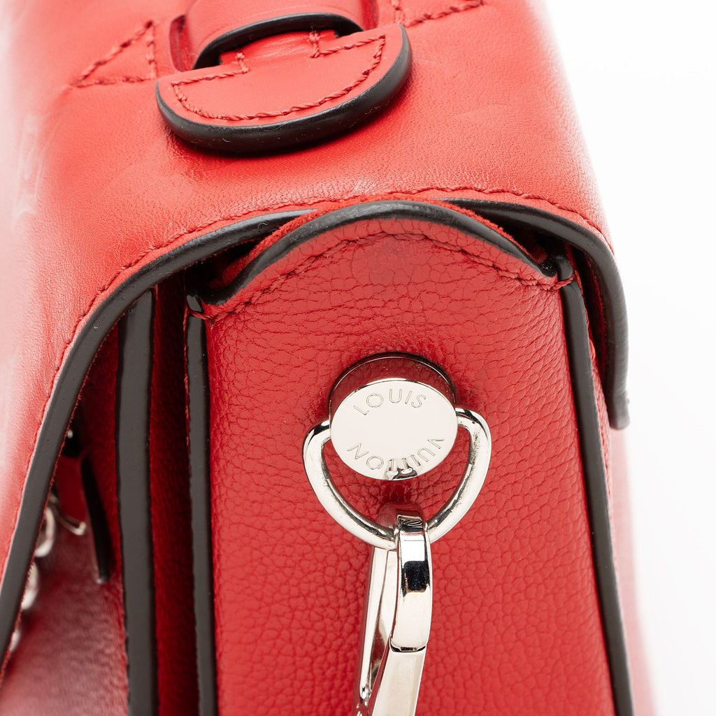 Louis Vuitton Monogram Cuir Very Messenger - Red