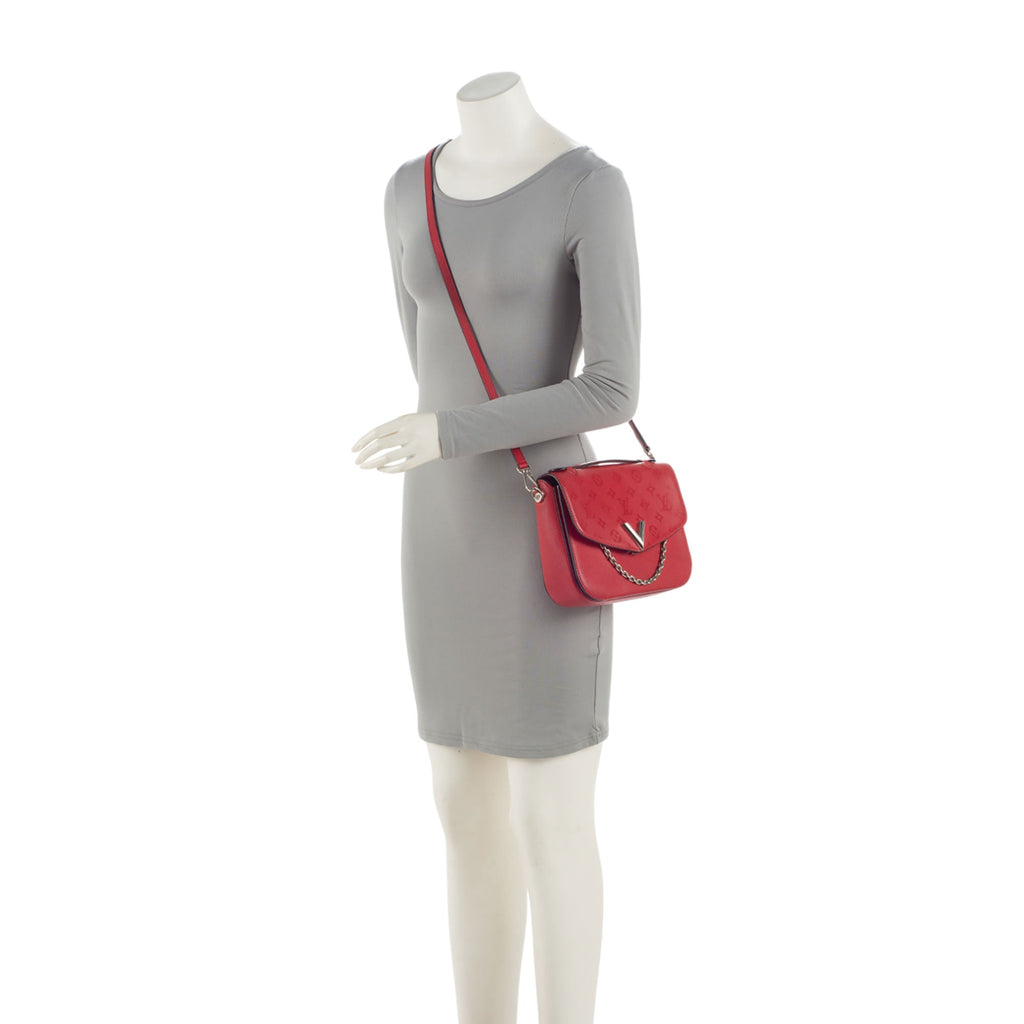Louis Vuitton Monogram Cuir Very Messenger - Red