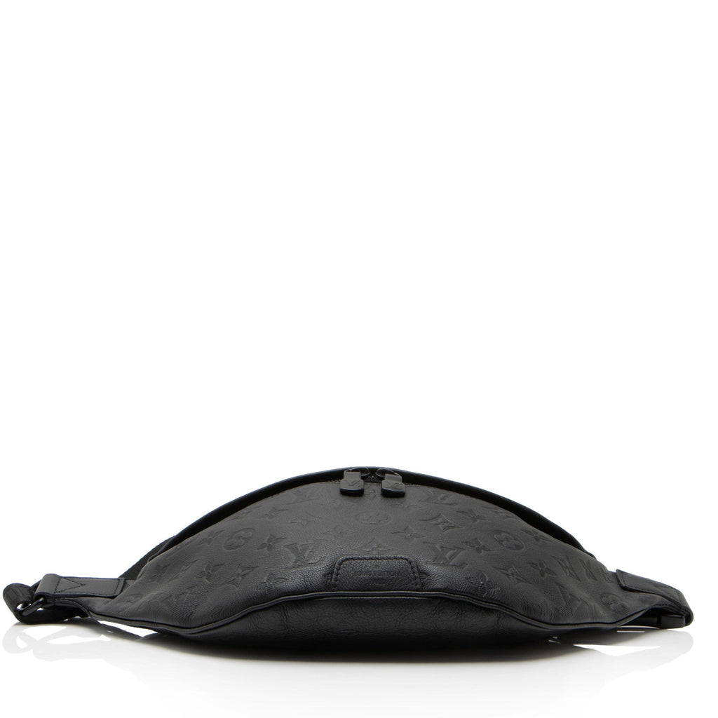 Louis Vuitton Monogram Shadow Discovery Bumbag Belt Bag - Black