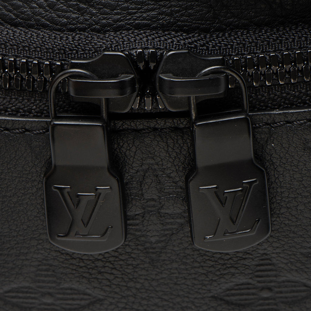 Louis Vuitton Monogram Shadow Discovery Bumbag Belt Bag - Black