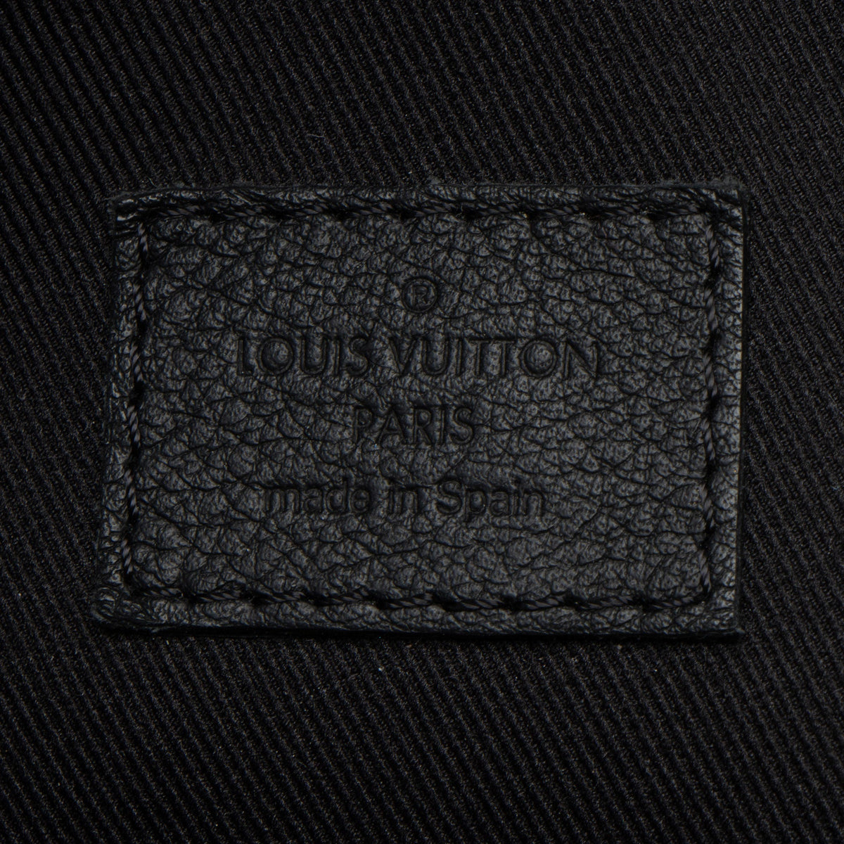 Louis Vuitton Monogram Shadow Discovery Bumbag Belt Bag - Black