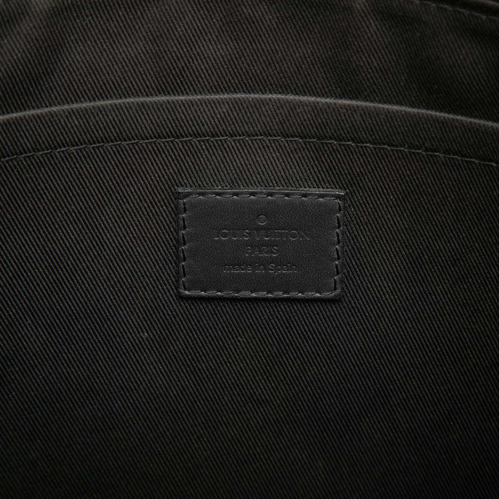 Louis Vuitton Monogram Shadow Discovery Pochette - Black