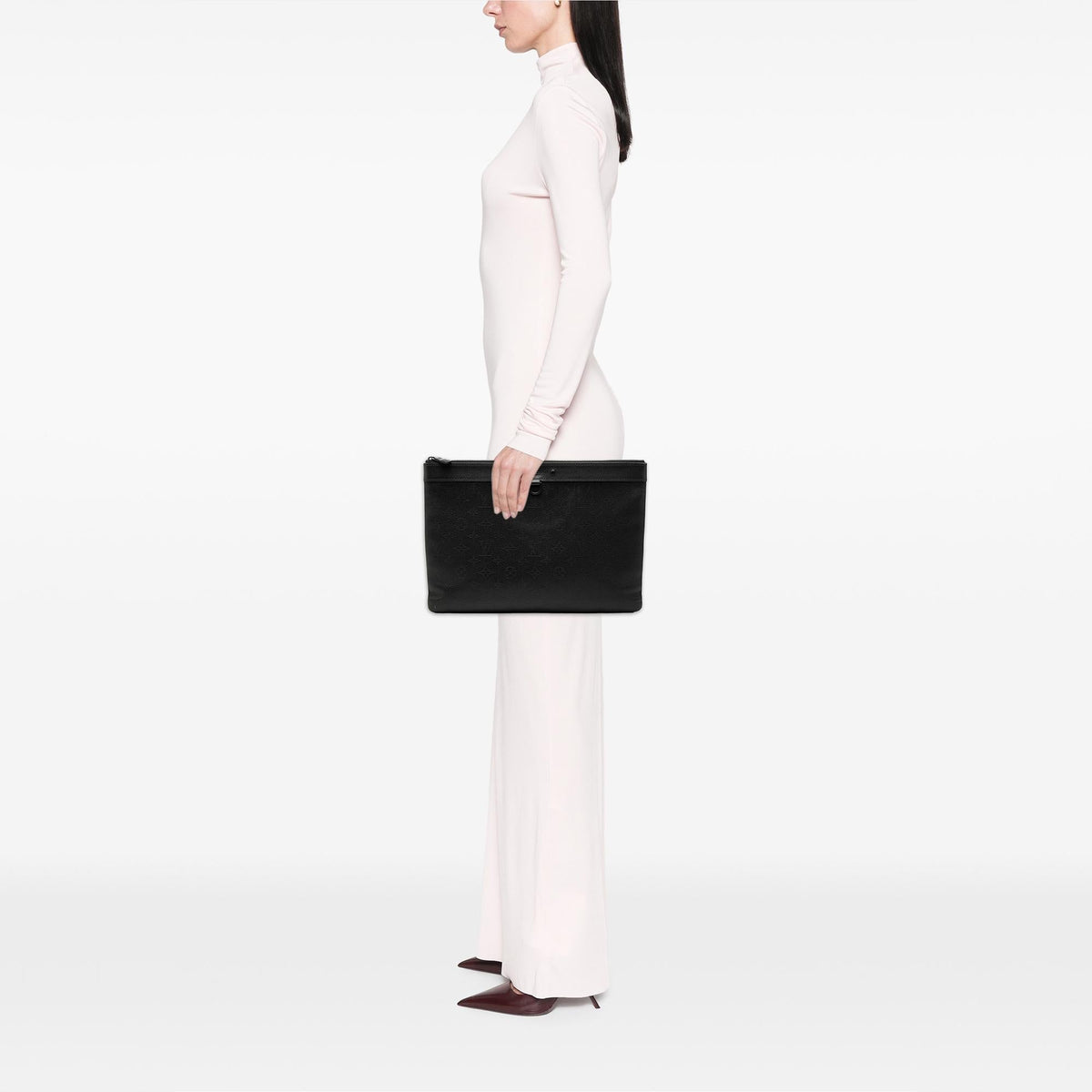 Louis Vuitton Monogram Shadow Discovery Pochette - Black